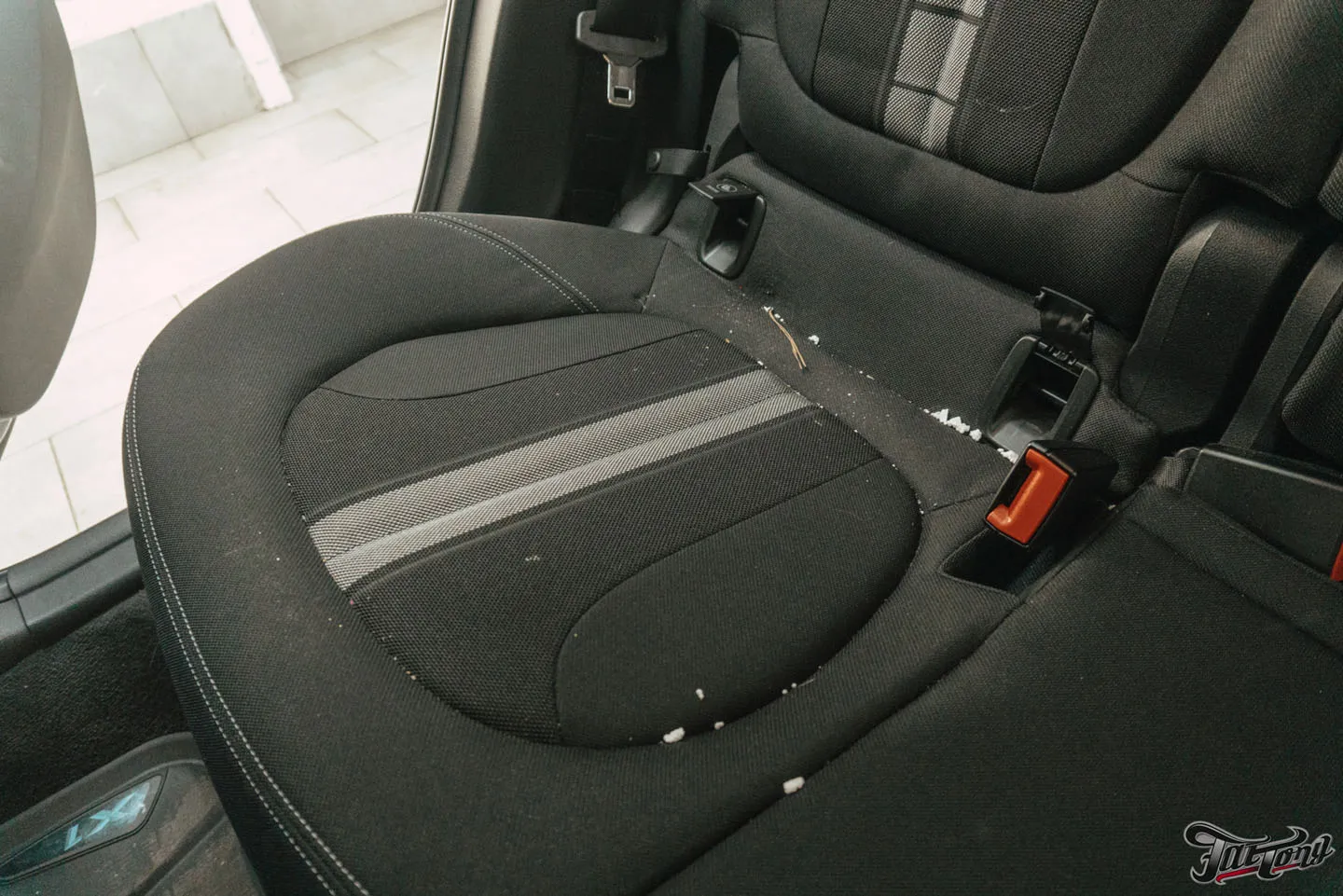 Химчистка салона и мойка подкапотного пространства BMW X1
